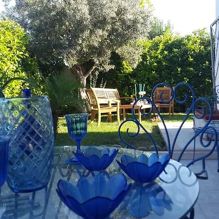 Hotel De Laux